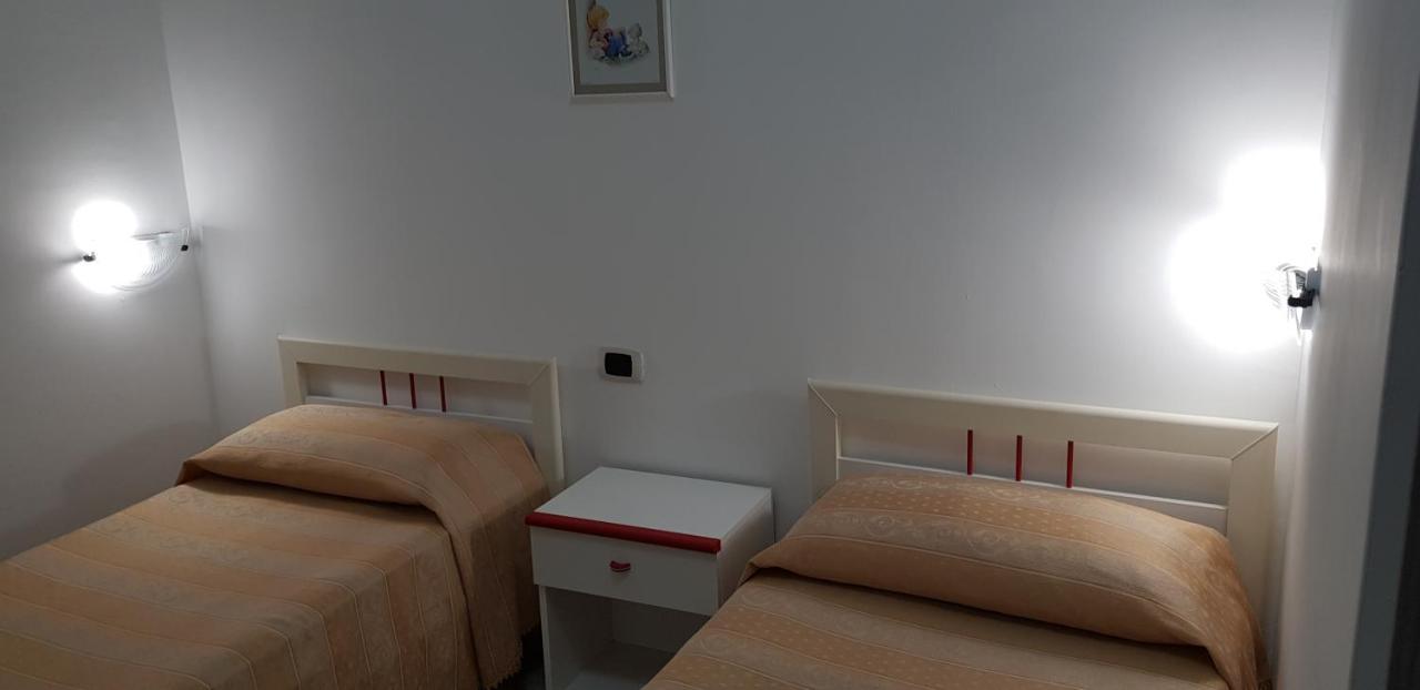 Holiday B&B Vico Del Gargano Luaran gambar
