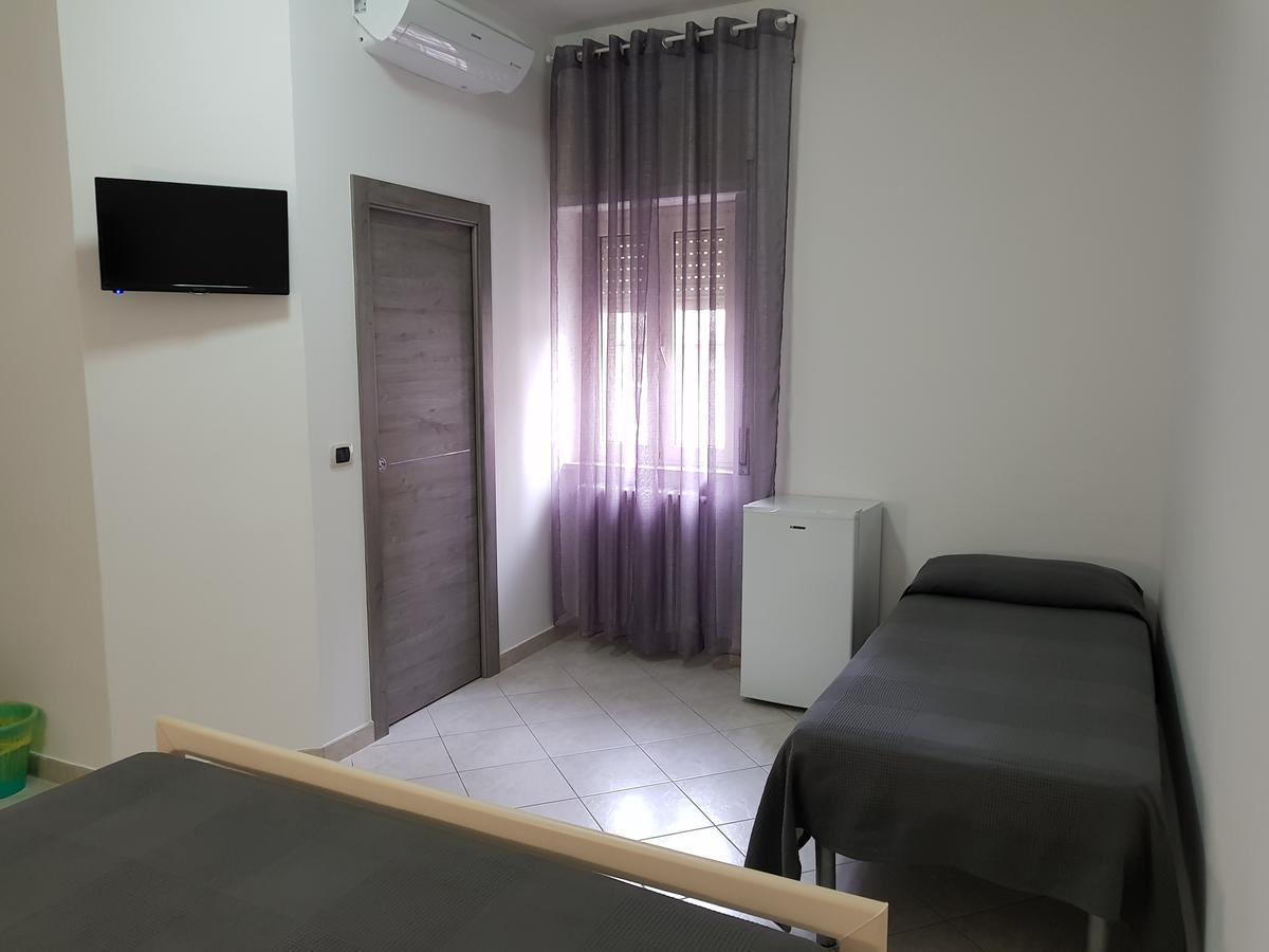 Holiday B&B Vico Del Gargano Luaran gambar