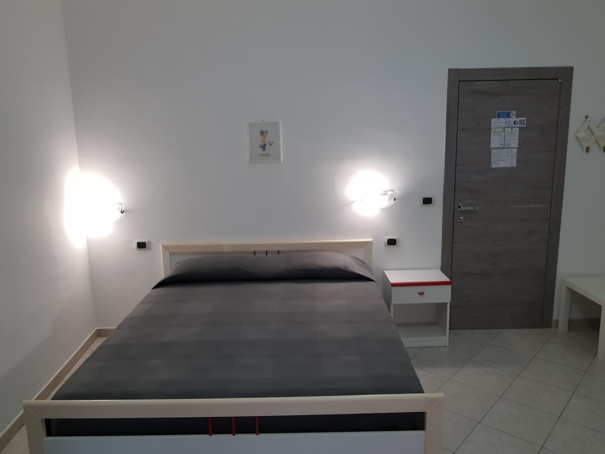 Holiday B&B Vico Del Gargano Luaran gambar