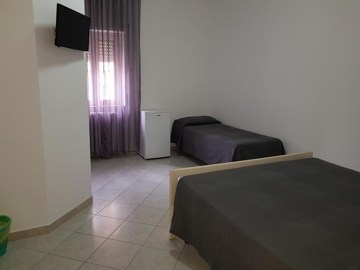 Holiday B&B Vico Del Gargano Luaran gambar