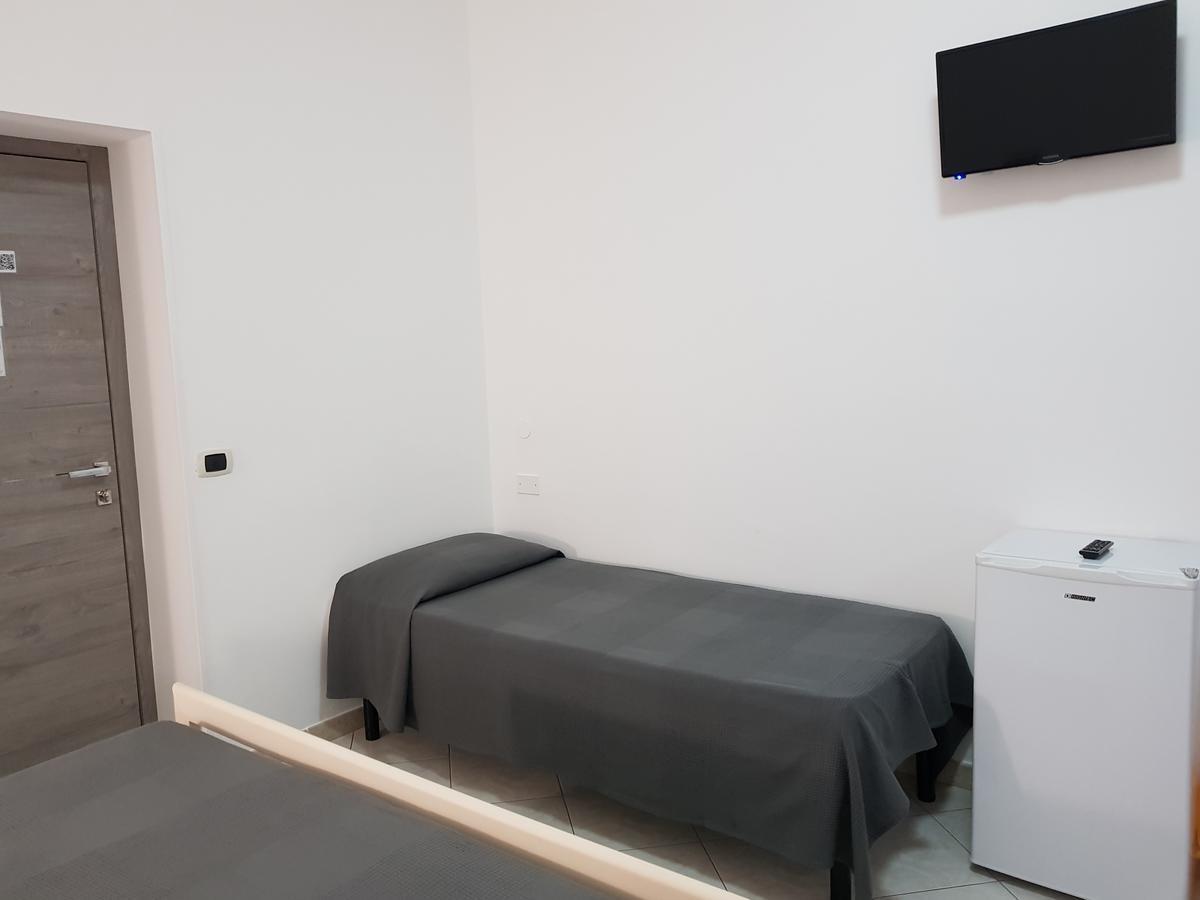 Holiday B&B Vico Del Gargano Luaran gambar