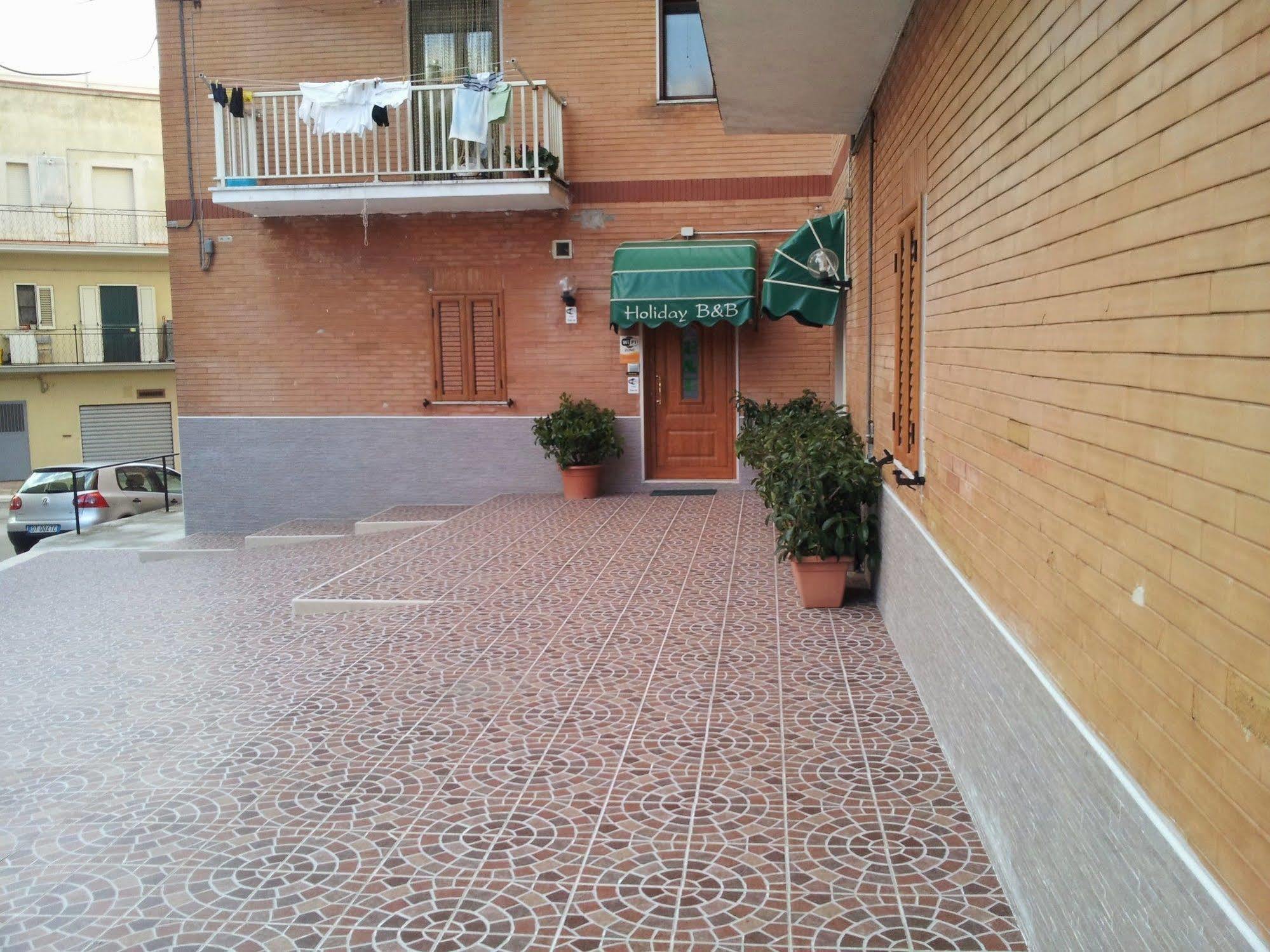 Holiday B&B Vico Del Gargano Luaran gambar