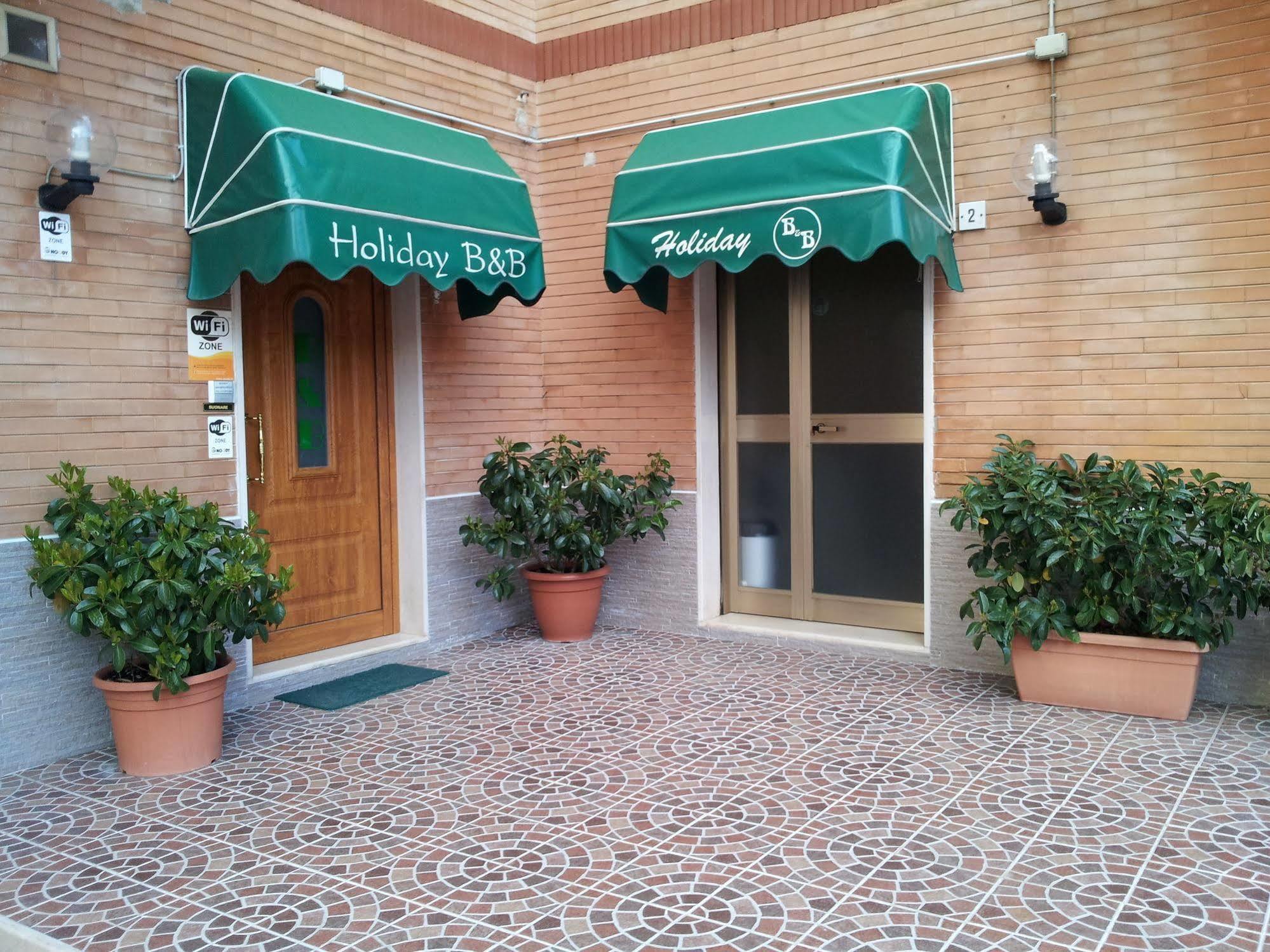 Holiday B&B Vico Del Gargano Luaran gambar