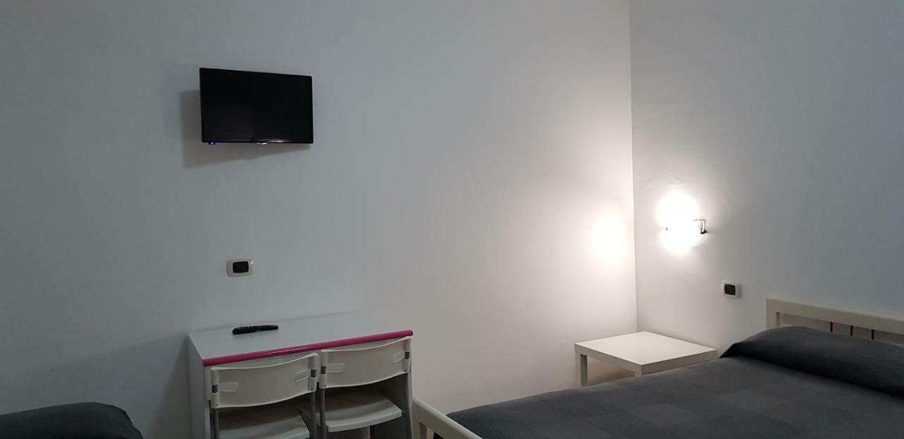 Holiday B&B Vico Del Gargano Luaran gambar