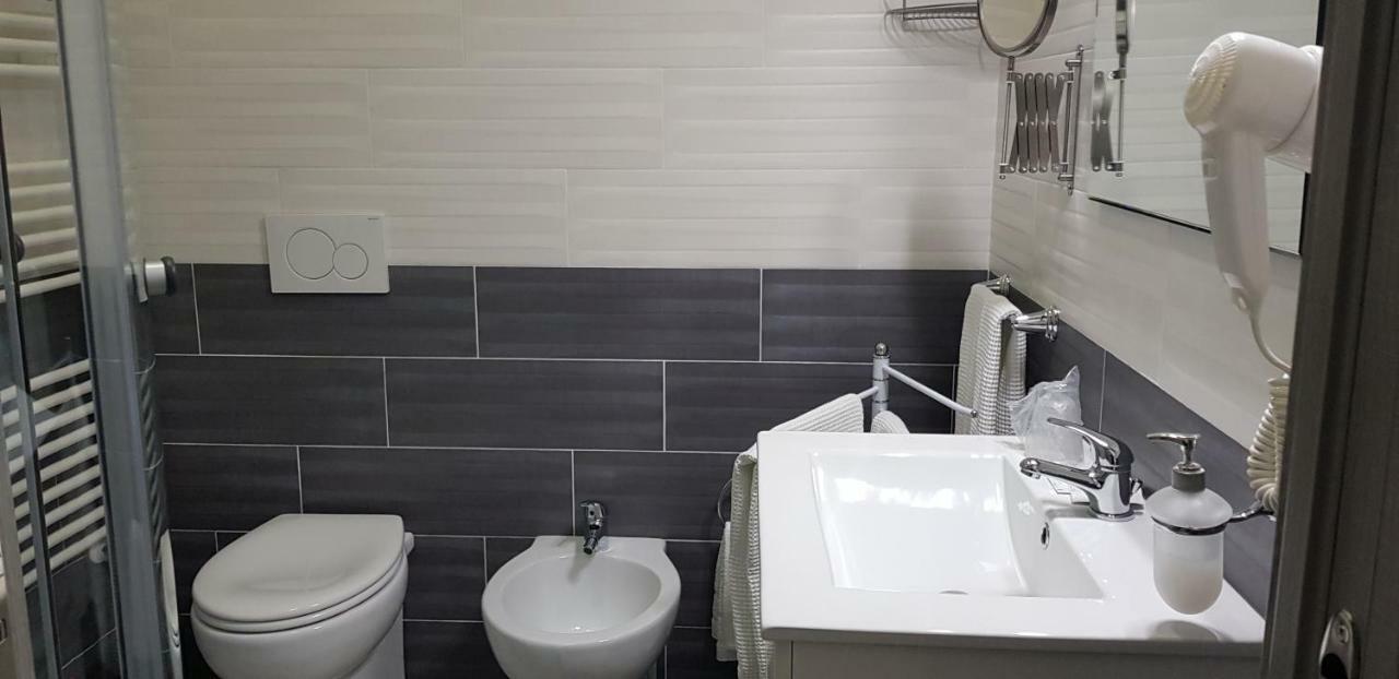 Holiday B&B Vico Del Gargano Luaran gambar